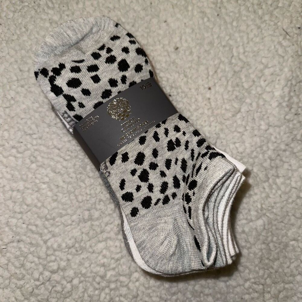 Vince Camuto Women’s No Show Socks 10 Pairs Black Gray White NWT